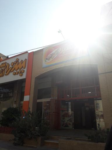 عکس تهیه غذای سرآشپز