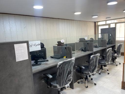 عکس دفتر پیشخوان ۲۱۳۸