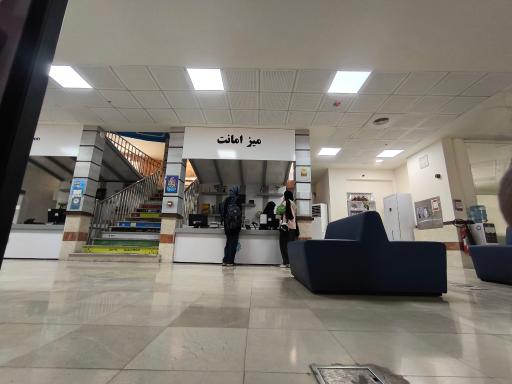 عکس کتابخانه مرکزی قم
