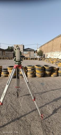 عکس نقشه برداری