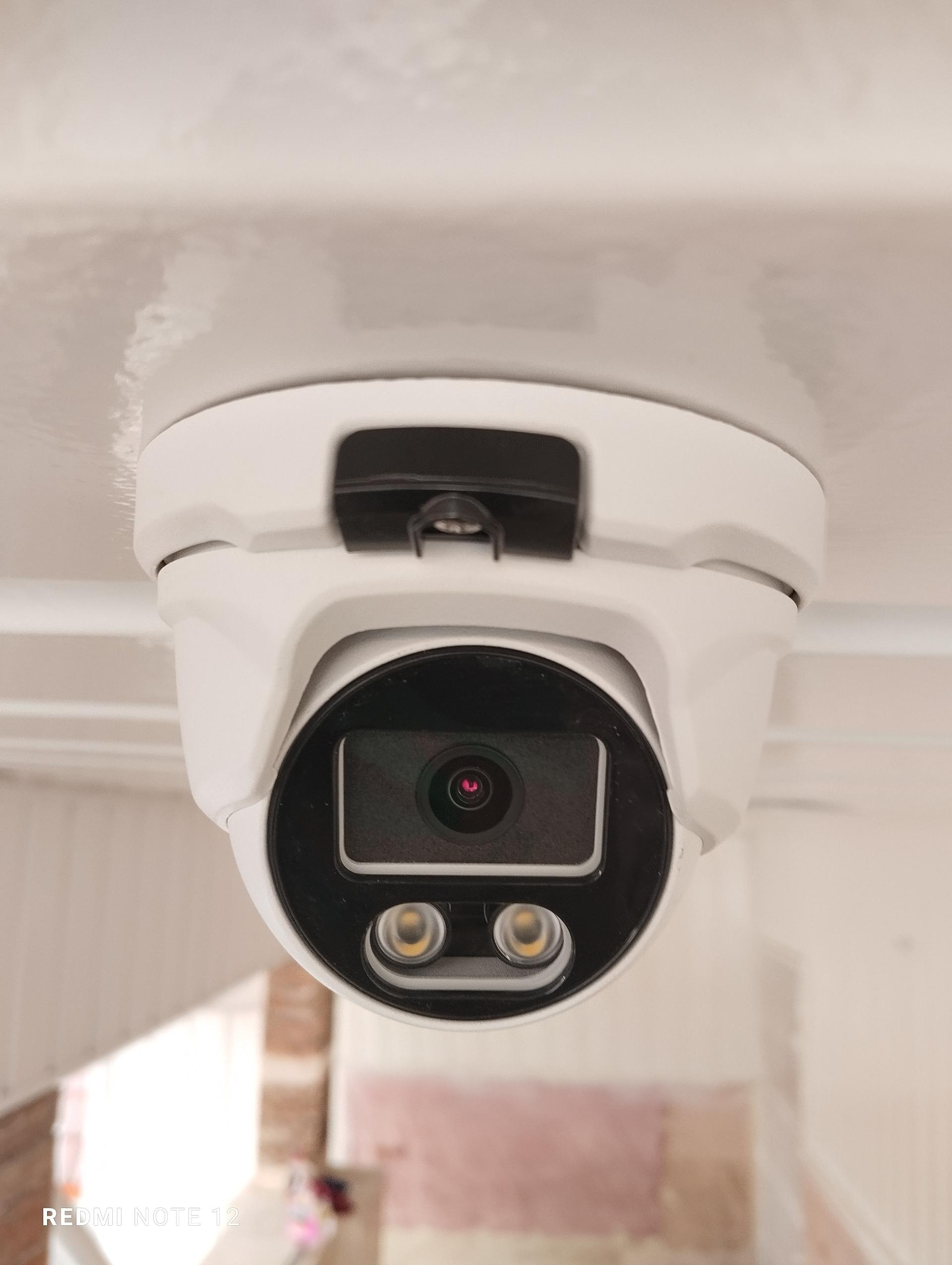 عکس گروه فنی مهندسی دی سیستم