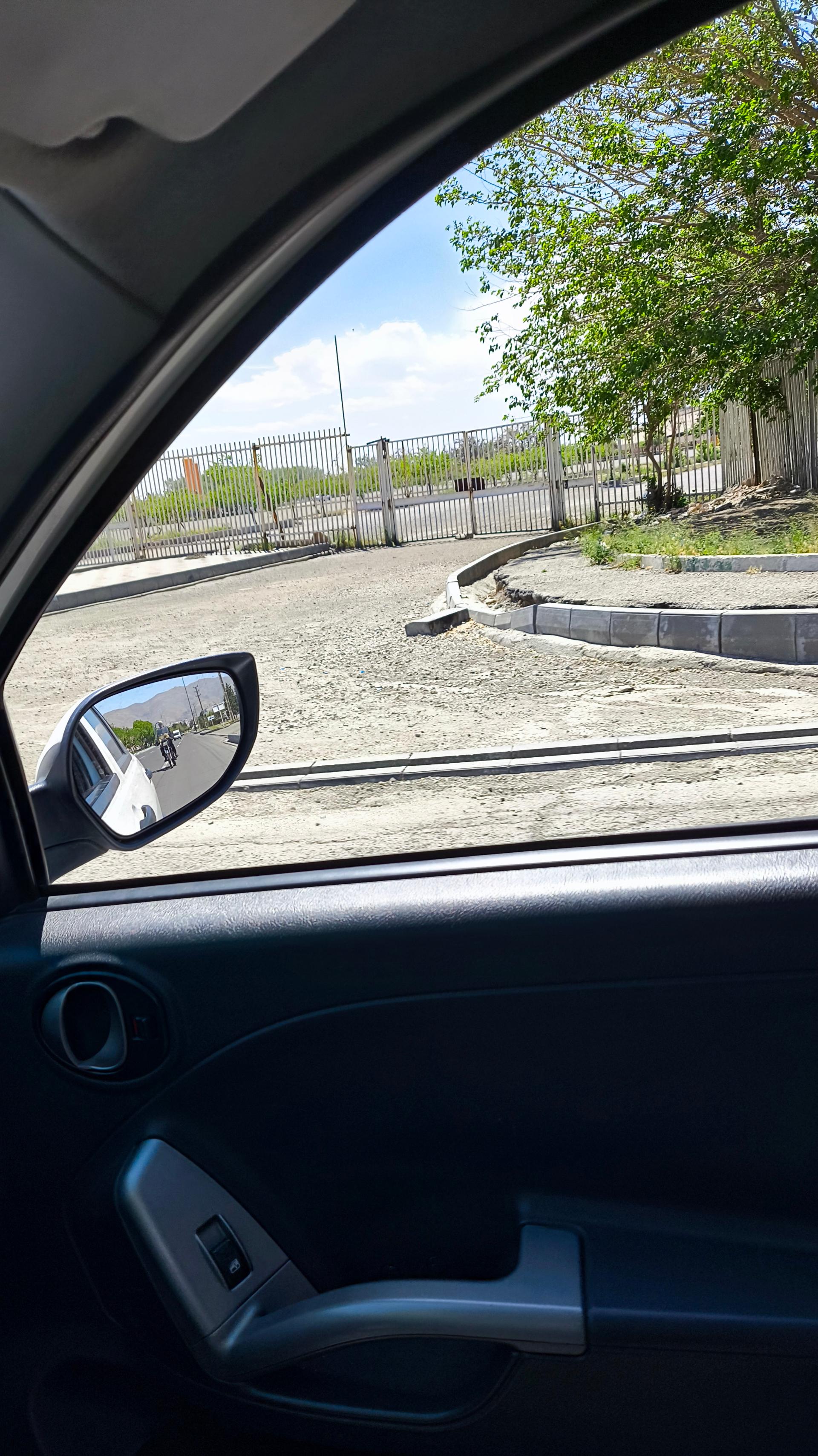 عکس درب ورودی شرقی ورزشگاه آزادی