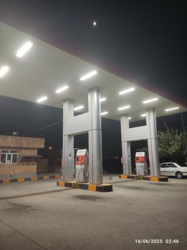 عکس پمپ گاز CNG میدان نشاط