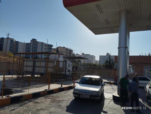 عکس پمپ گاز CNG میدان نشاط