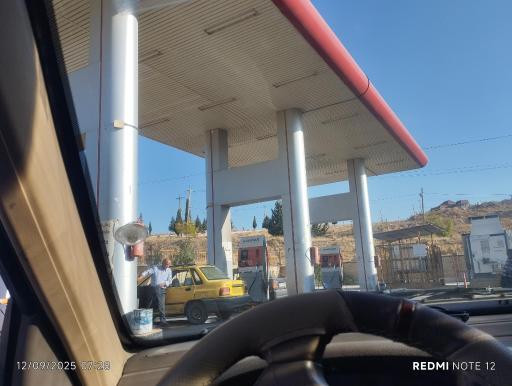 عکس پمپ گاز CNG میدان نشاط