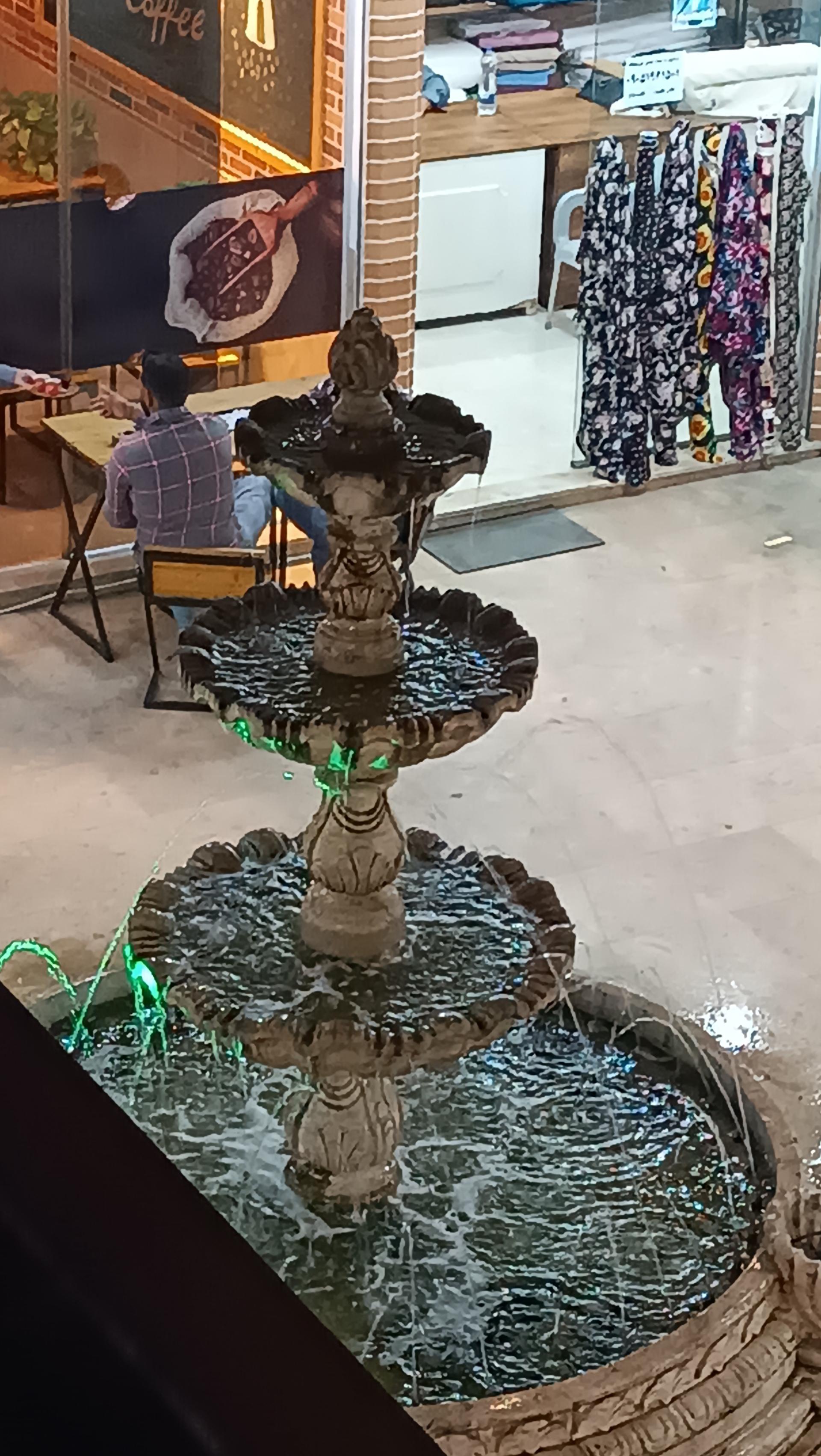 عکس مجتمع تجاری آفتاب