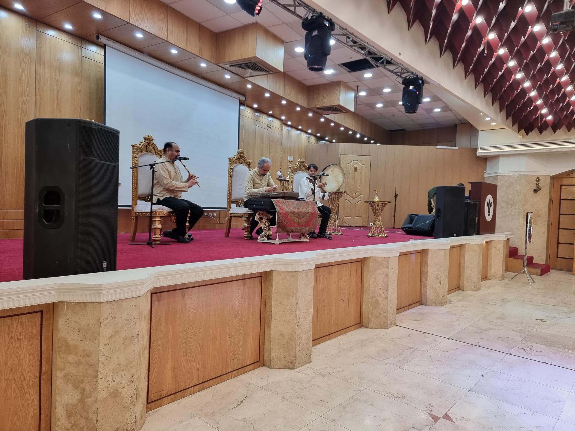 عکس تالار پذیرایی پردیس کیان