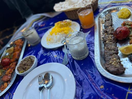 عکس رستوران باغ وزرا