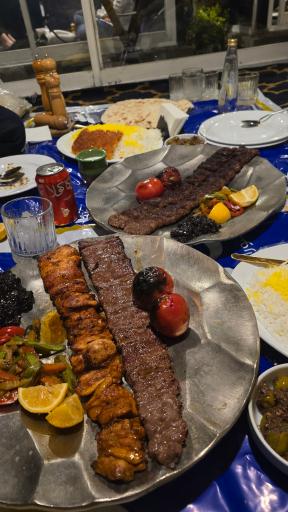 عکس رستوران باغ وزرا