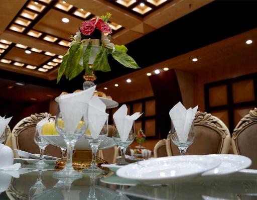 عکس تالار پذیرایی پردیس کیان