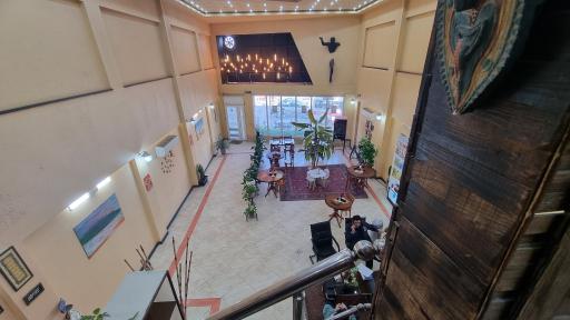 عکس کافه رستوران ناروَن