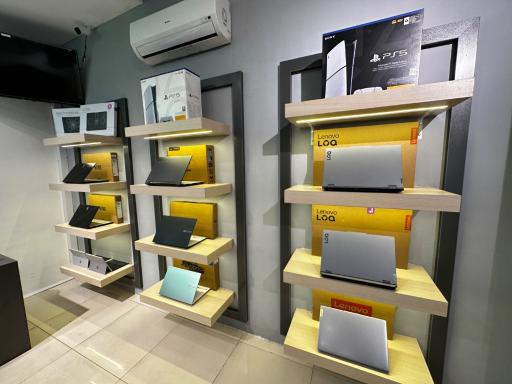 عکس فروشگاه رایانه سبز