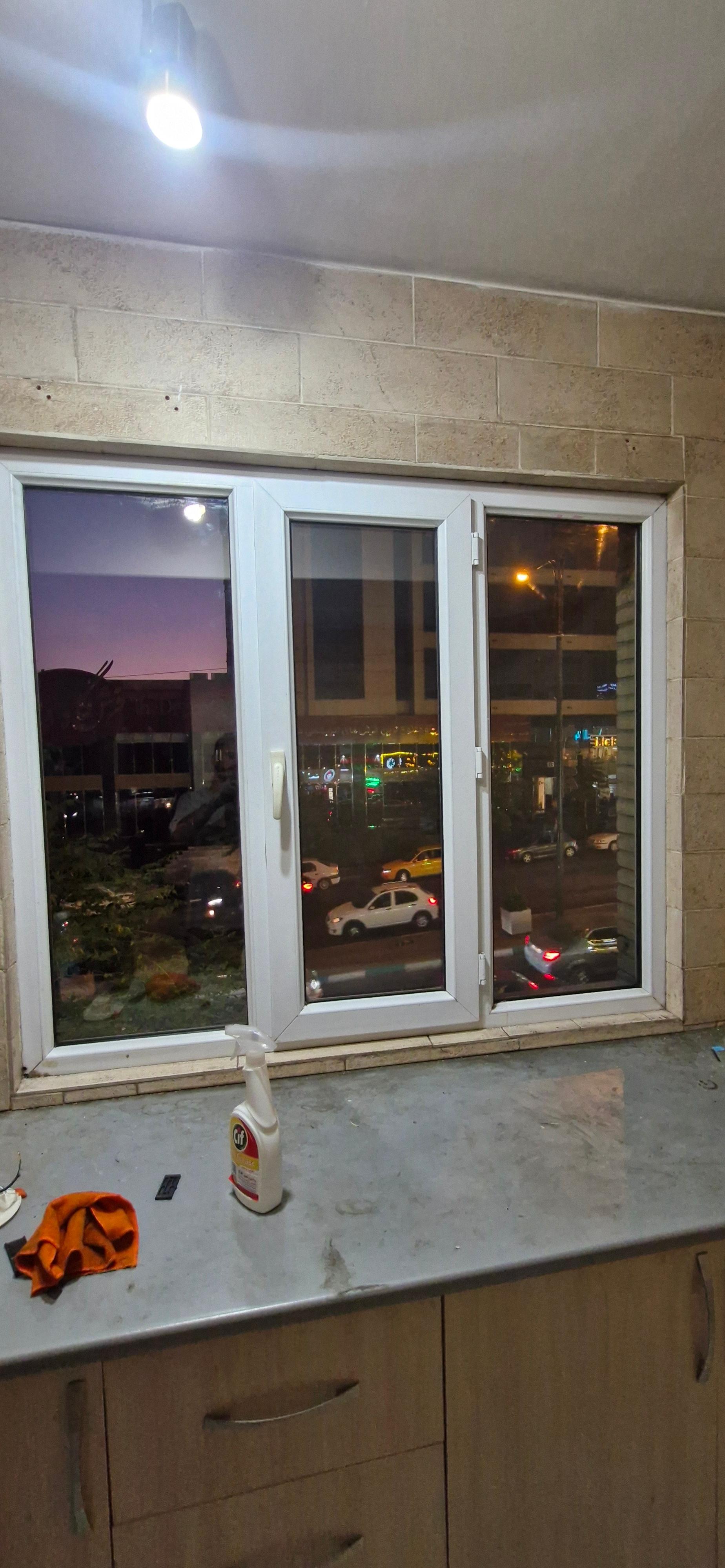 عکس تولیدی درب و پنجره ایده آل تهران 