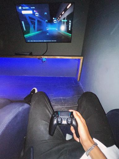 عکس مجموعه ورزشی توسکا