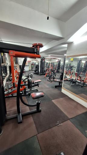 عکس باشگاه بدنسازی وینر