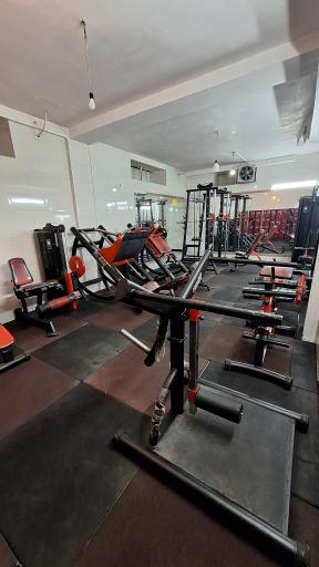 عکس باشگاه بدنسازی وینر