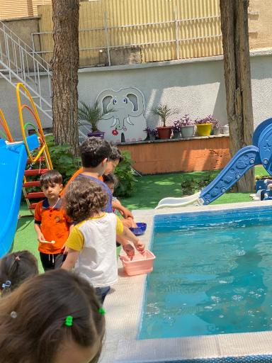 عکس موسسه استعدادیابی ابر سفید