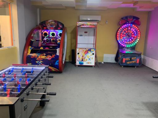 عکس مجموعه ورزشی توسکا