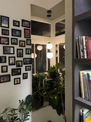 عکس کافه پلاک ۱۹