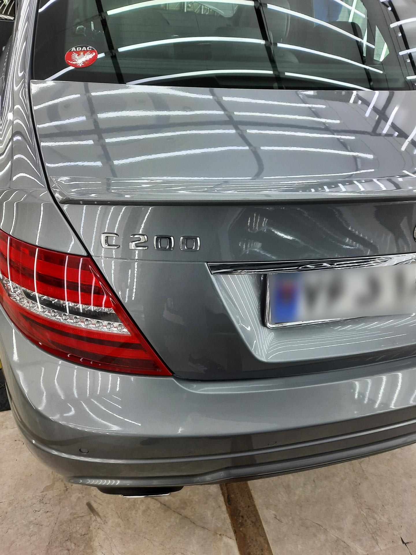 عکس کارشناسی تشخیص رنگ اتومبیل فرمانی