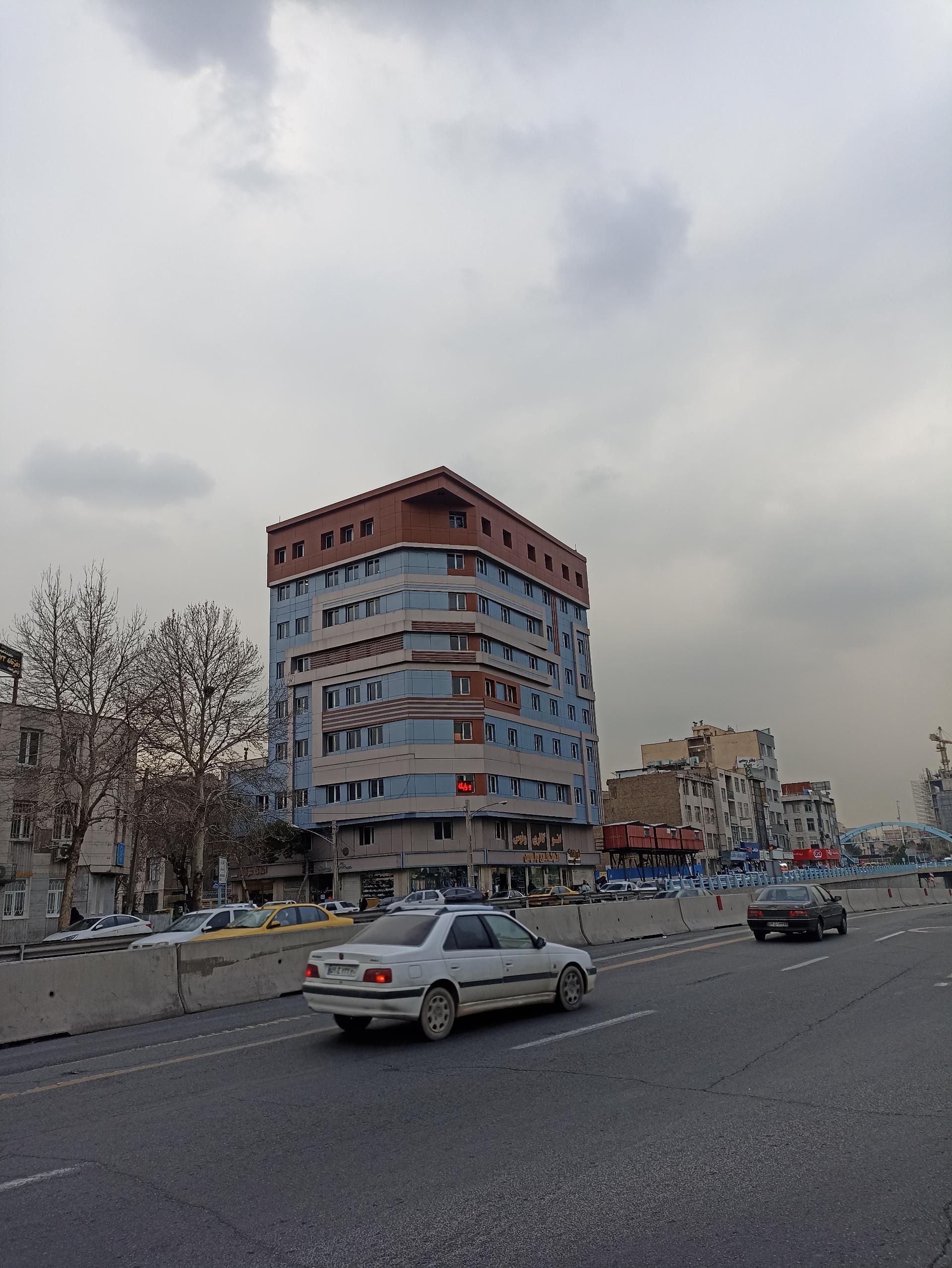 عکس مرکز تجاری اداری ونوس