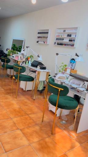 سالن زیبایی و آموزشگاه تارا رشیدی
