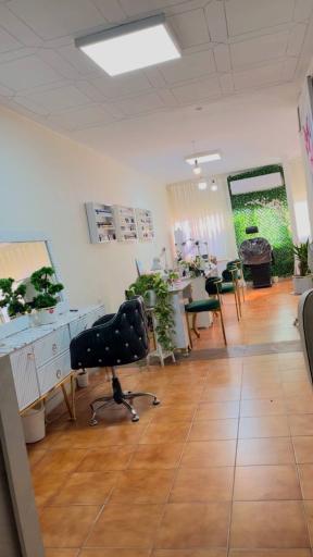 عکس سالن زیبایی و آموزشگاه تارا رشیدی