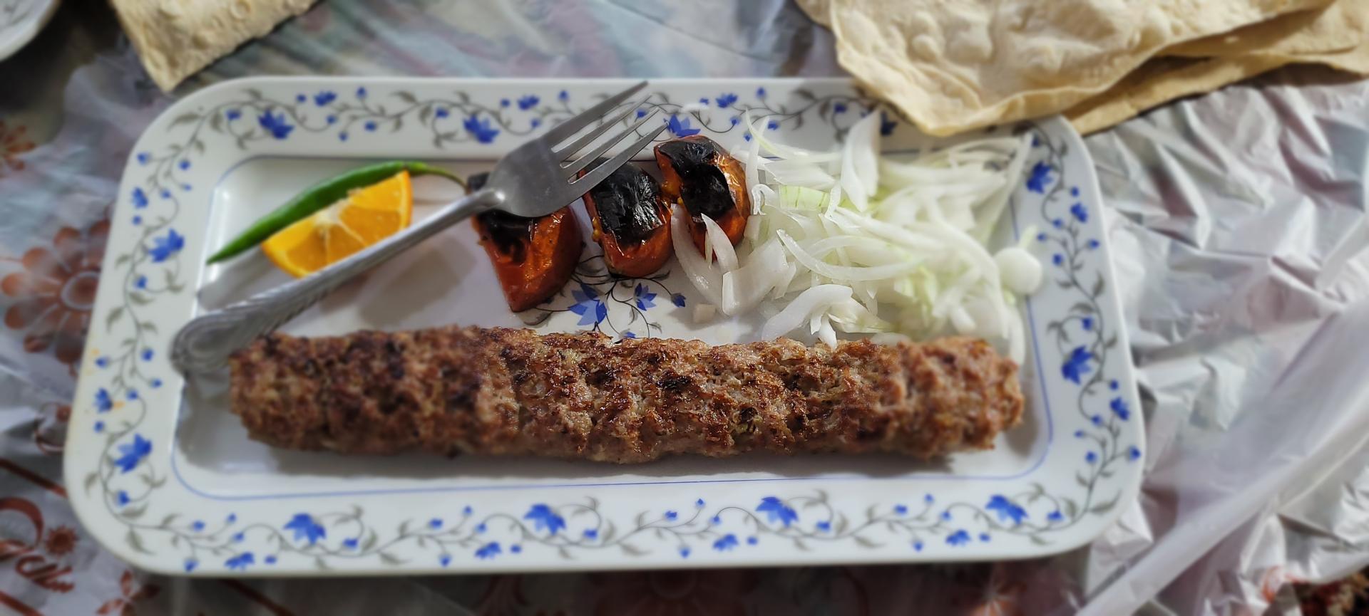 عکس کبابی رهگذر بناب