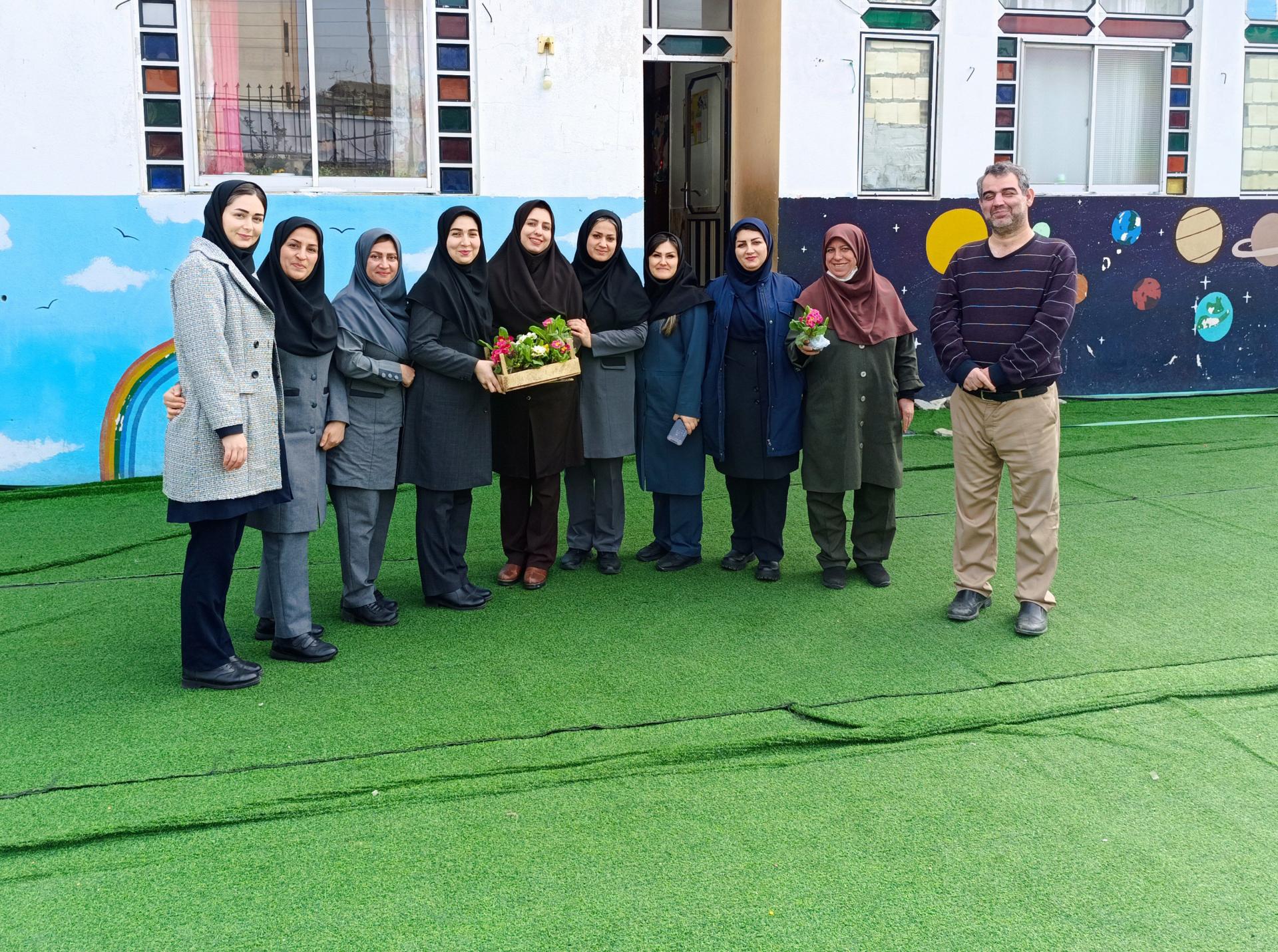 عکس مدرسه غیر دولتی ثامن الائمه 