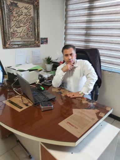 عکس دفتر اسناد رسمی شماره 61 شهر ری