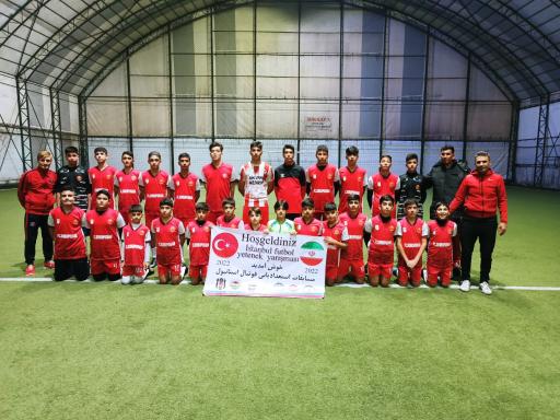 عکس باشگاه سرخ نوین پوشان