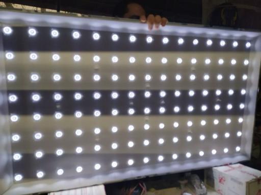 عکس تعمیرگاه تلویزیون کردی