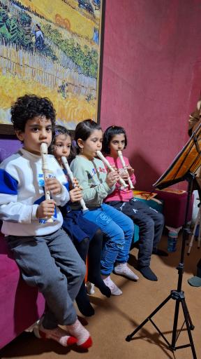 عکس مدرسه موسیقی هیرا