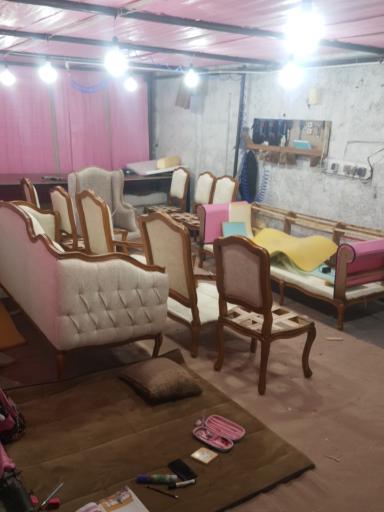 عکس مبلمان مطرح تولید کننده مبل های راحتی و خدمات مبل