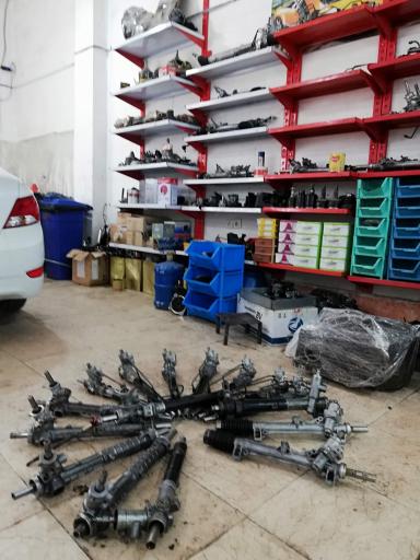 عکس تعمیرگاه جعبه فرمان و هیدرولیک آقای فهیمی نژاد