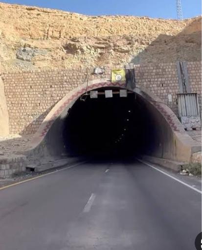 عکس تونل تنگ زاغ به طول 400 متر