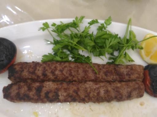 رستوران معین دربار