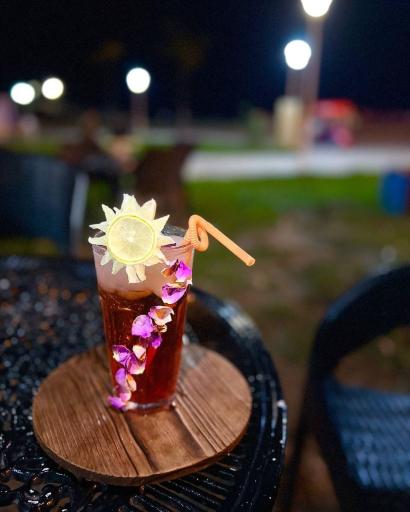 عکس کافه بستنی  علیرضا