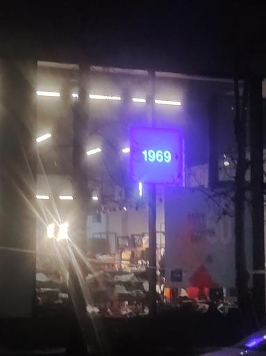 عکس فروشگاه 1969