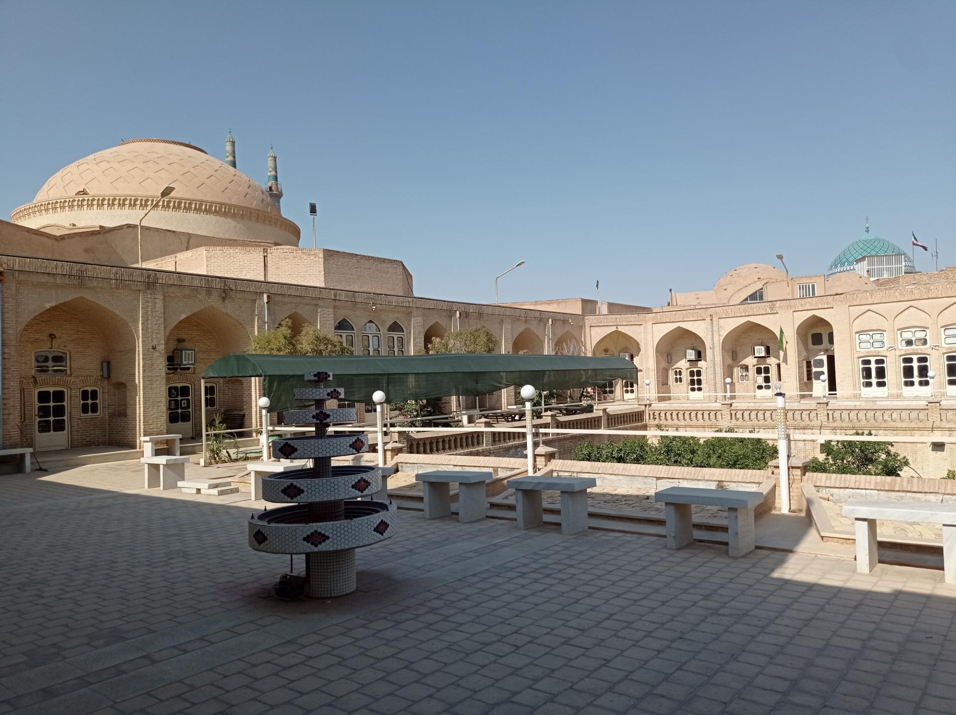 عکس حوزه علمیه امام خمینی (رحمة الله علیه)