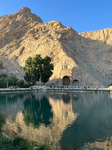 عکس سنگ نوشته های باستانی گنجنامه