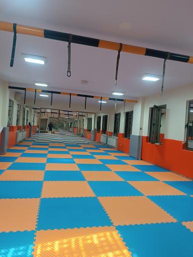 عکس مجموعه ورزشی شهدای صادق زاده
