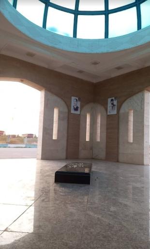 عکس یادمان شهید گمنام