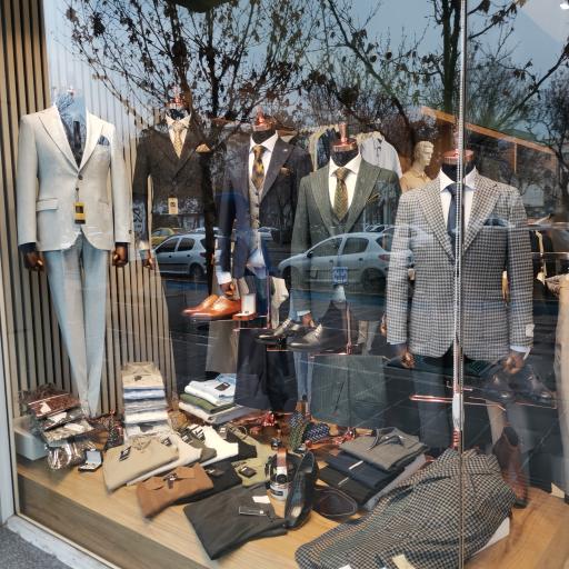 عکس مرکز خرید آقا و خانوم خاص