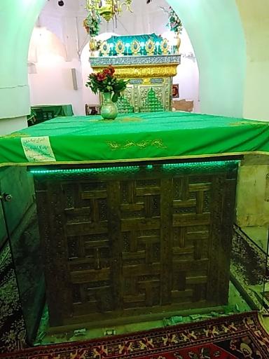 عکس بقعه شاهزاده حسین