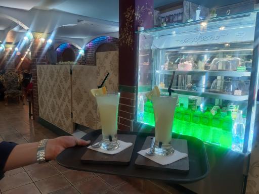 عکس رستوران سنتی پاتیل