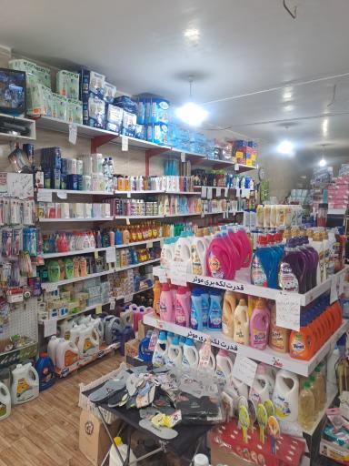 عکس فروشگاه آرایشی بهداشتی اورست