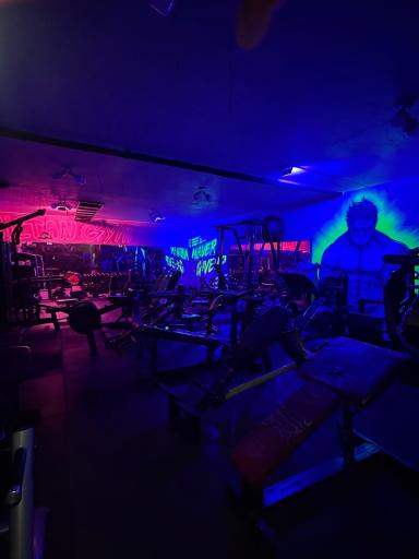 عکس باشگاه بدنسازی پیل تن