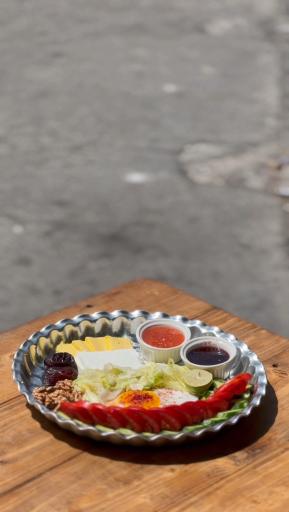 عکس کافه صبحانه هشت