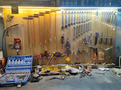 عکس خدمات خودرویی کات آف